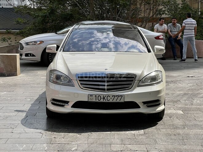 Mercedes S 550 2011, 199,000 km - 5.5 л - Bakı