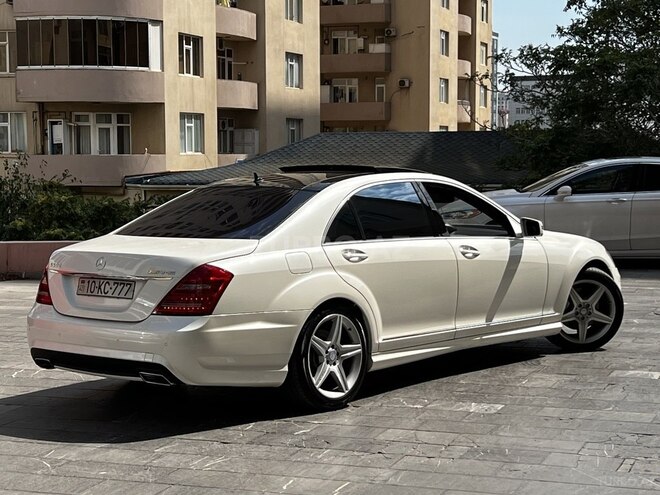 Mercedes S 550 2011, 199,000 km - 5.5 л - Bakı