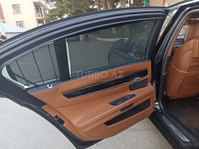 BMW 750 2011, 248,000 km - 4.4 l - Bakı
