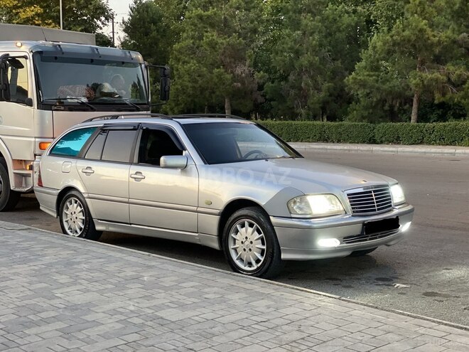 Mercedes C 220 2000, 302,000 km - 2.2 l - Bərdə