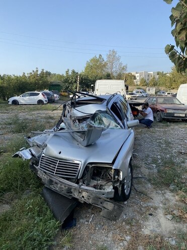 Mercedes C 220 2000, 302,000 km - 2.2 l - Bərdə