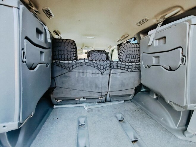 Toyota Prado 2008, 190,000 km - 2.7 л - Salyan