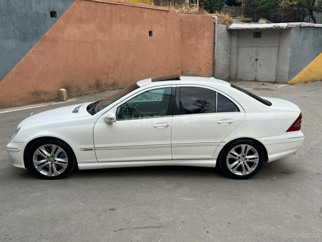 Mercedes C 230 2005, 174,000 km - 2.5 l - Bakı