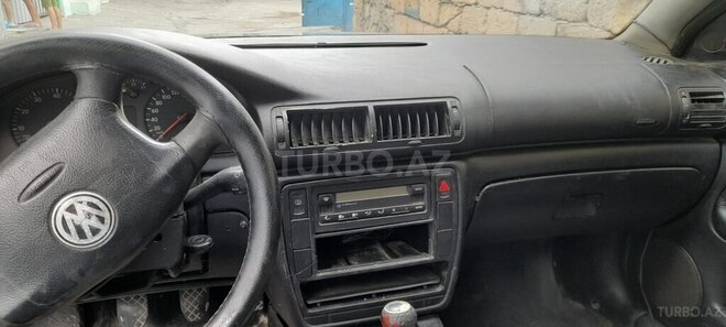 Volkswagen Passat 1998, 300,000 km - 1.8 l - Bakı