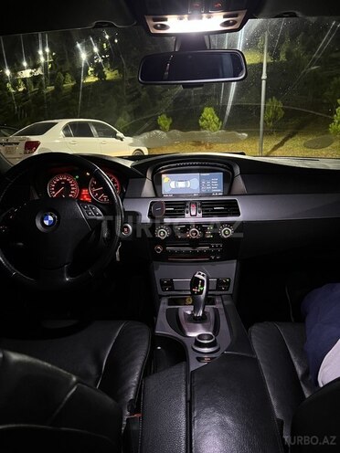 BMW 525 2009, 299,000 km - 2.5 л - Bakı