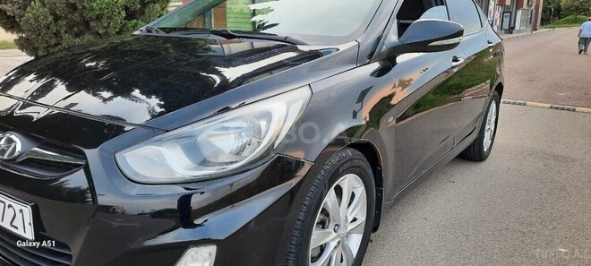 Hyundai Accent 2011, 245,000 km - 1.6 l - Şəmkir