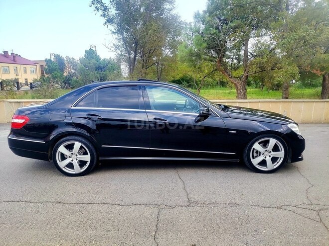 Mercedes E 220 2010, 289,000 km - 2.2 l - Bakı