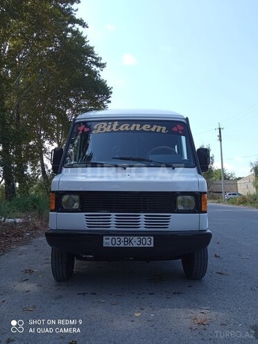 Mercedes 208 D 1992, 287,400 km - 2.3 л - Ağdaş