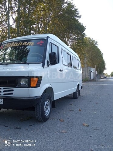Mercedes 208 D 1992, 287,400 km - 2.3 л - Ağdaş
