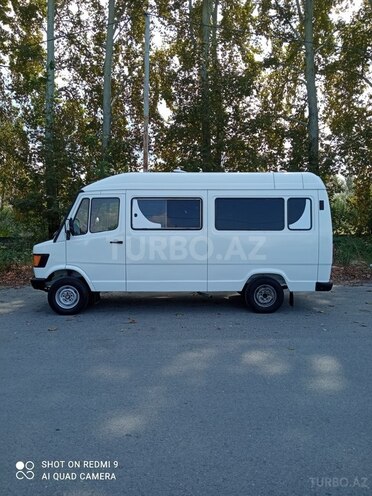 Mercedes 208 D 1992, 287,400 km - 2.3 л - Ağdaş