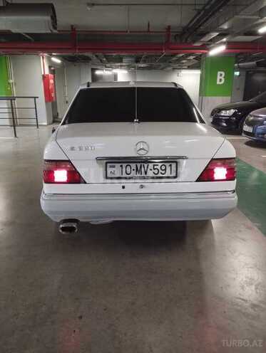 Mercedes E 200 1994, 350,789 km - 2.0 l - Bakı