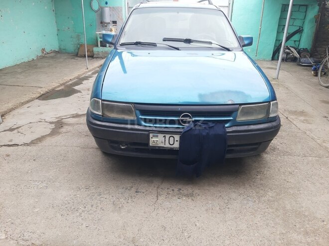 Opel Astra 1993, 578,000 km - 1.6 l - Quba