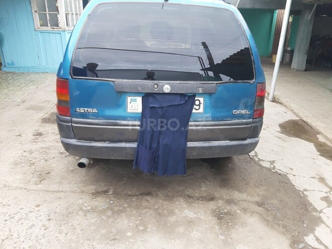 Opel Astra 1993, 578,000 km - 1.6 l - Quba
