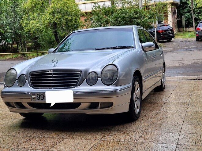 Mercedes E 220 2000, 301,713 km - 2.2 л - Lənkəran