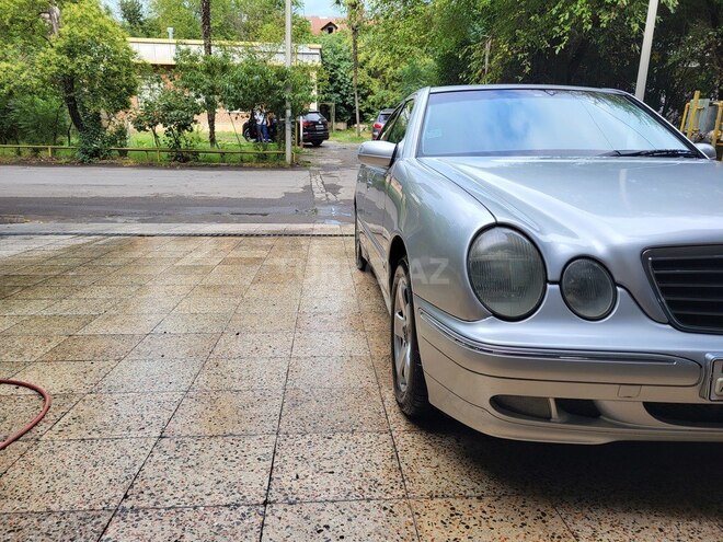 Mercedes E 220 2000, 301,713 km - 2.2 л - Lənkəran