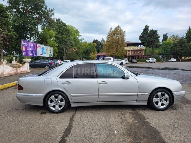 Mercedes E 220 2000, 301,713 km - 2.2 л - Lənkəran