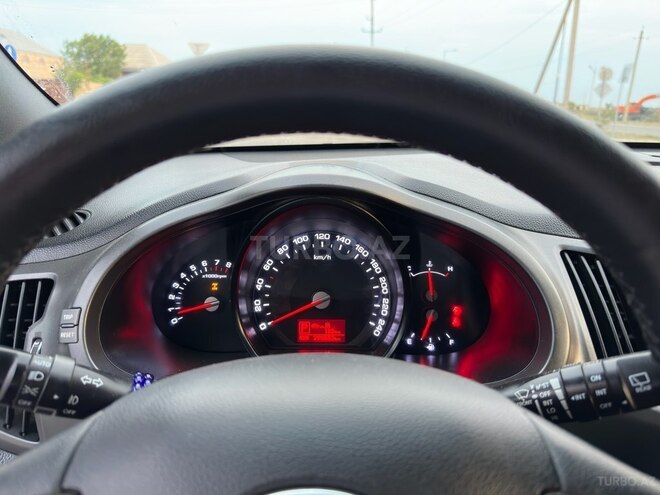 Kia Sportage 2011, 291,000 km - 2.0 л - Yevlax