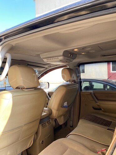 Nissan Armada 2005, 240,000 km - 5.6 l - Bakı