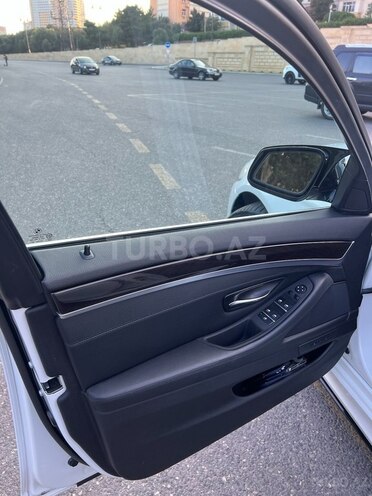 BMW 528 2012, 193,000 km - 2.0 л - Bakı