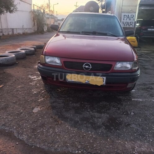 Opel Astra 1995, 255,000 km - 1.6 l - Bakı