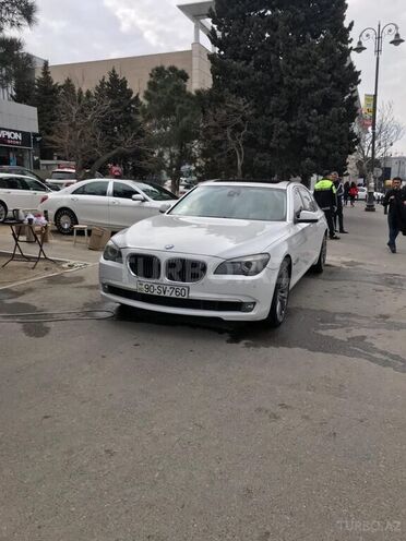 BMW 750 2009, 158,000 km - 4.4 l - Bakı