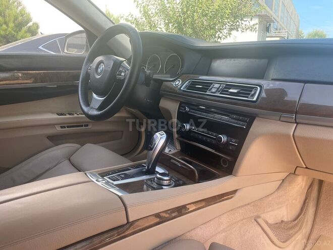 BMW 750 2009, 158,000 km - 4.4 l - Bakı