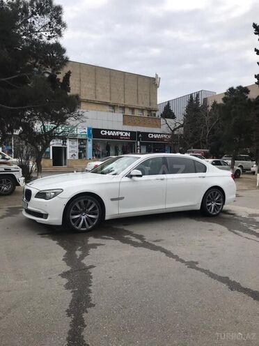 BMW 750 2009, 158,000 km - 4.4 l - Bakı