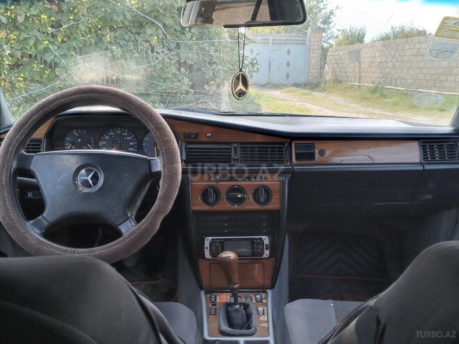 Mercedes 190 1992, 270,000 km - 1.8 l - Bərdə