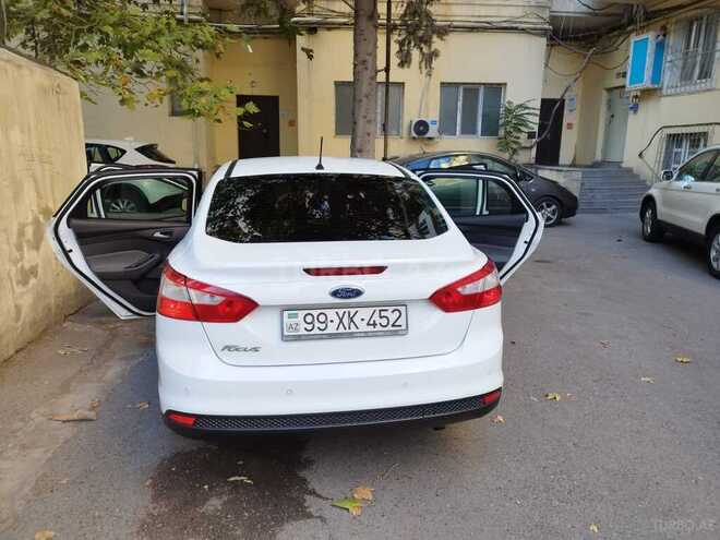Ford Focus 2014, 179,000 km - 1.6 л - Bakı