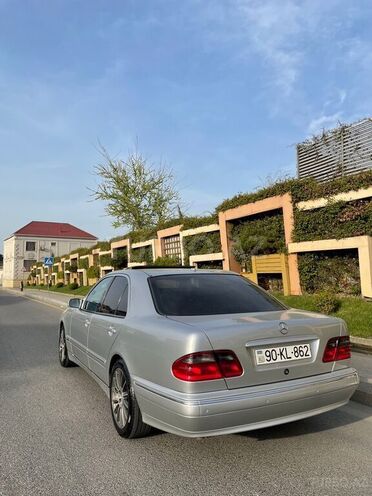 Mercedes E 320 1999, 430,000 km - 3.2 l - Bakı