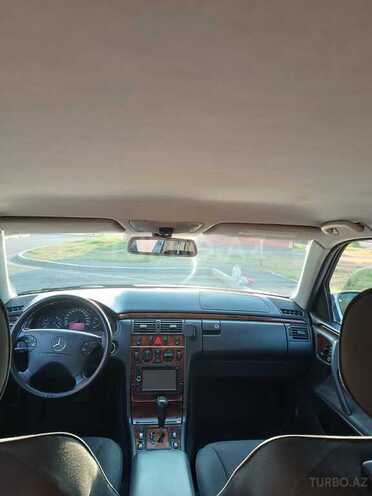 Mercedes E 240 1999, 377,000 km - 2.4 л - Bərdə