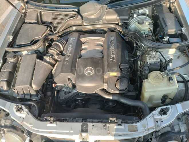 Mercedes E 240 1999, 377,000 km - 2.4 л - Bərdə