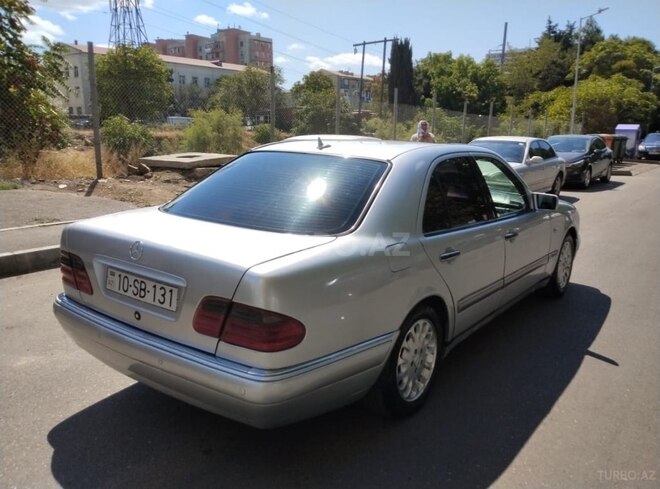 Mercedes E 230 1997, 380,000 km - 2.3 л - Bakı