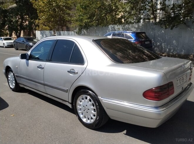Mercedes E 230 1997, 380,000 km - 2.3 л - Bakı