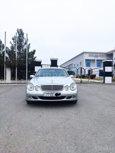 Mercedes E 220 2004, 437,546 km - 2.2 l - Göyçay