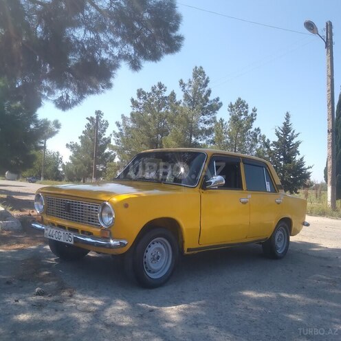 LADA (VAZ) 21011 1979, 45,788 km - 1.3 l - Salyan