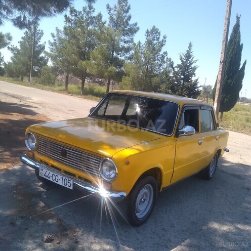 LADA (VAZ) 21011 1979, 45,788 km - 1.3 l - Salyan