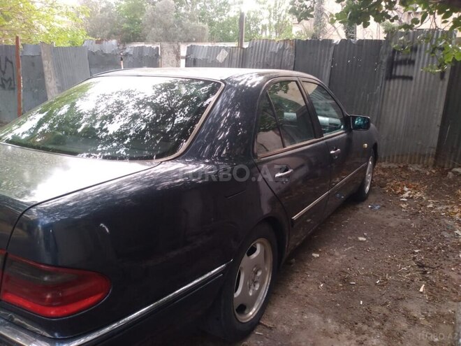 Mercedes E 230 1997, 528,000 km - 2.3 l - Bakı