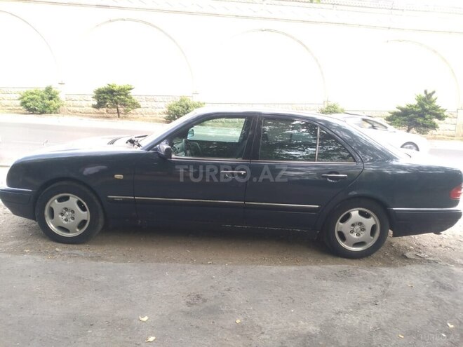 Mercedes E 230 1997, 528,000 km - 2.3 l - Bakı