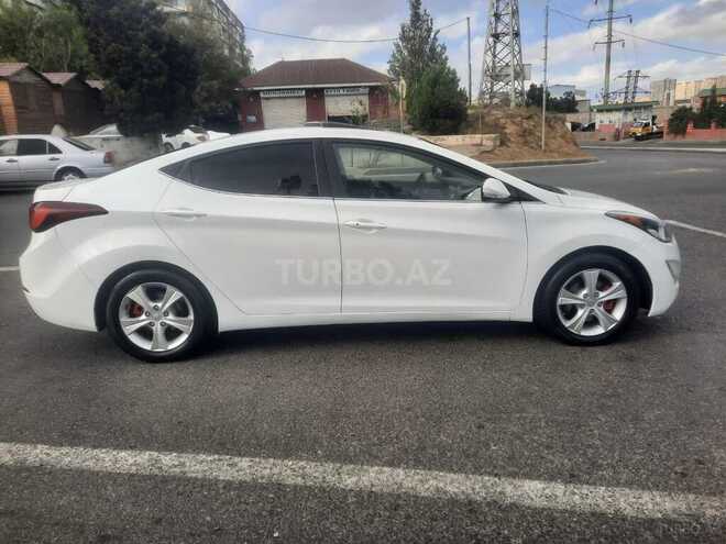 Hyundai Elantra 2015, 238,183 km - 1.8 l - Bakı