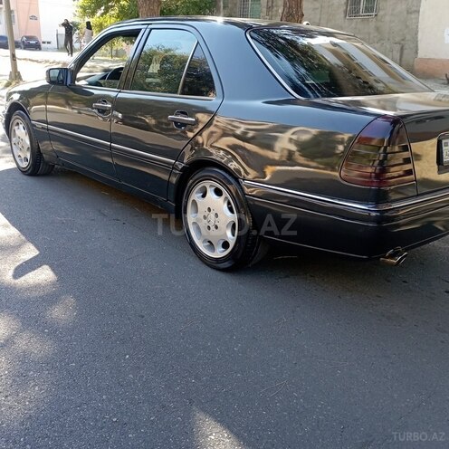 Mercedes C 200 1995, 356,908 km - 2.0 л - Sumqayıt