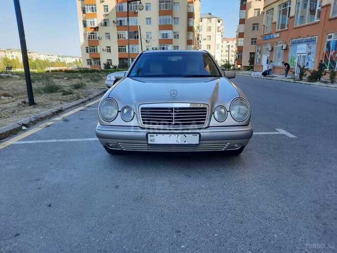 Mercedes E 200 1997, 332,000 km - 2.0 л - Bakı