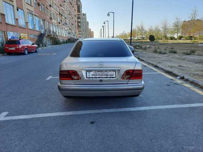 Mercedes E 200 1997, 332,000 km - 2.0 л - Bakı