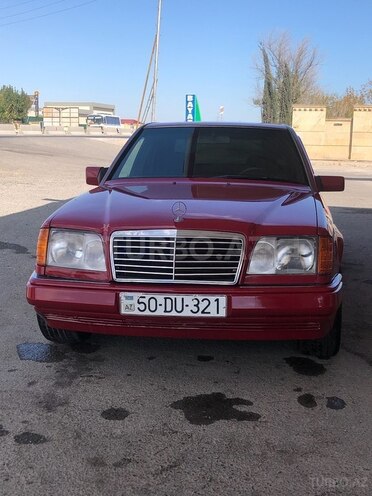 Mercedes E 220 1995, 750,000 km - 2.2 l - Sumqayıt