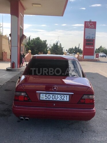 Mercedes E 220 1995, 750,000 km - 2.2 l - Sumqayıt