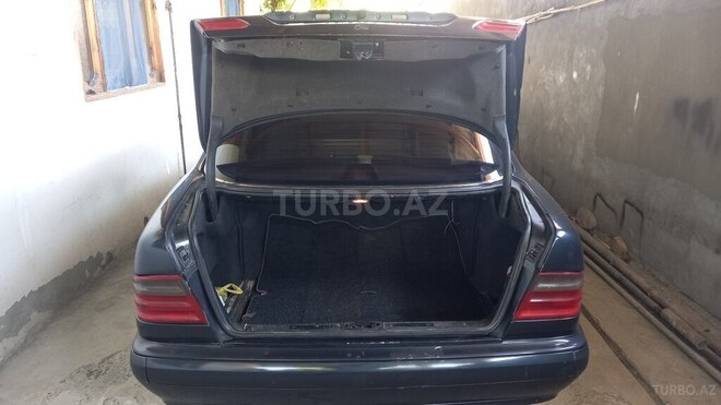 Mercedes E 230 1996, 420,000 km - 2.3 л - Mingəçevir