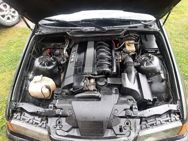 BMW 325 1997, 315,000 km - 2.5 l - Bakı