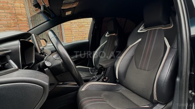 Toyota Corolla 2021, 60,000 km - 1.6 l - Gəncə