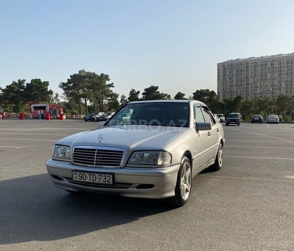 Mercedes C 200 1999, 290,000 km - 2.0 л - Bakı