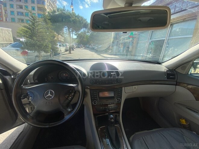 Mercedes E 200 2002, 281,000 km - 2.0 l - Bakı